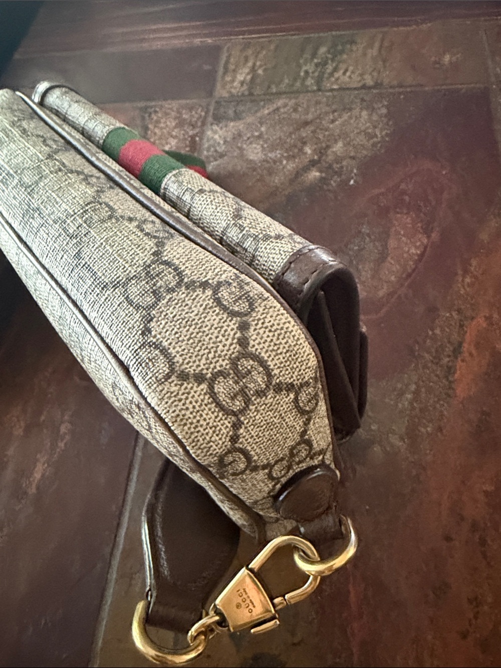 Gucci Beige GG Supreme Mini Crossbody with Green and Red Web - Picture 16 of 17